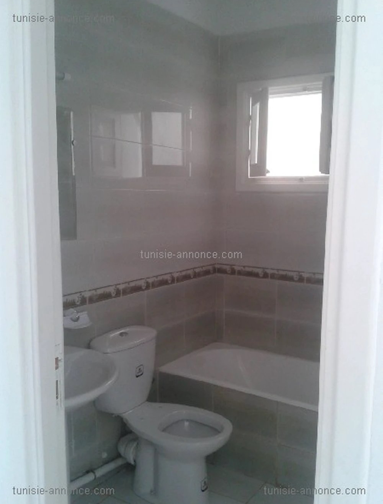 Raoued Jaafar 1 Vente Appart. 3 pices S2 de 72 m2