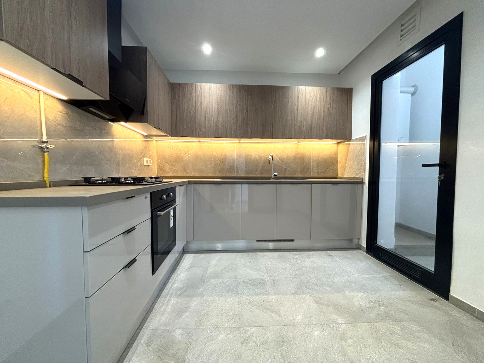 La Soukra Chotrana 3 Vente Appart. 3 pices Appartement s2 neuf  chotrana 3