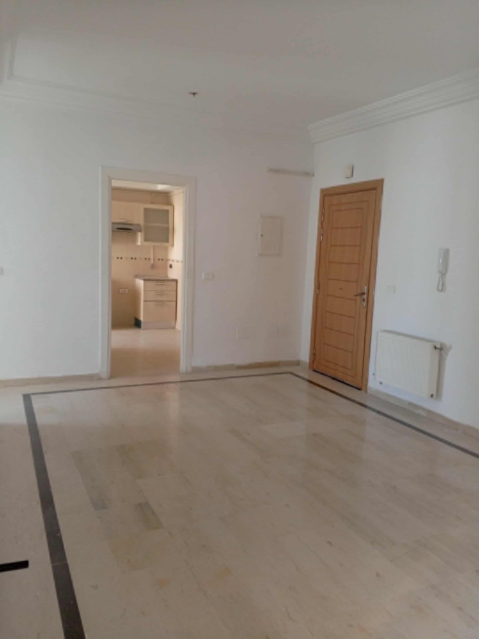 Mannouba La Mannouba Vente Appart. 3 pices S2 sans vis a vis pas loin d souk jomaa