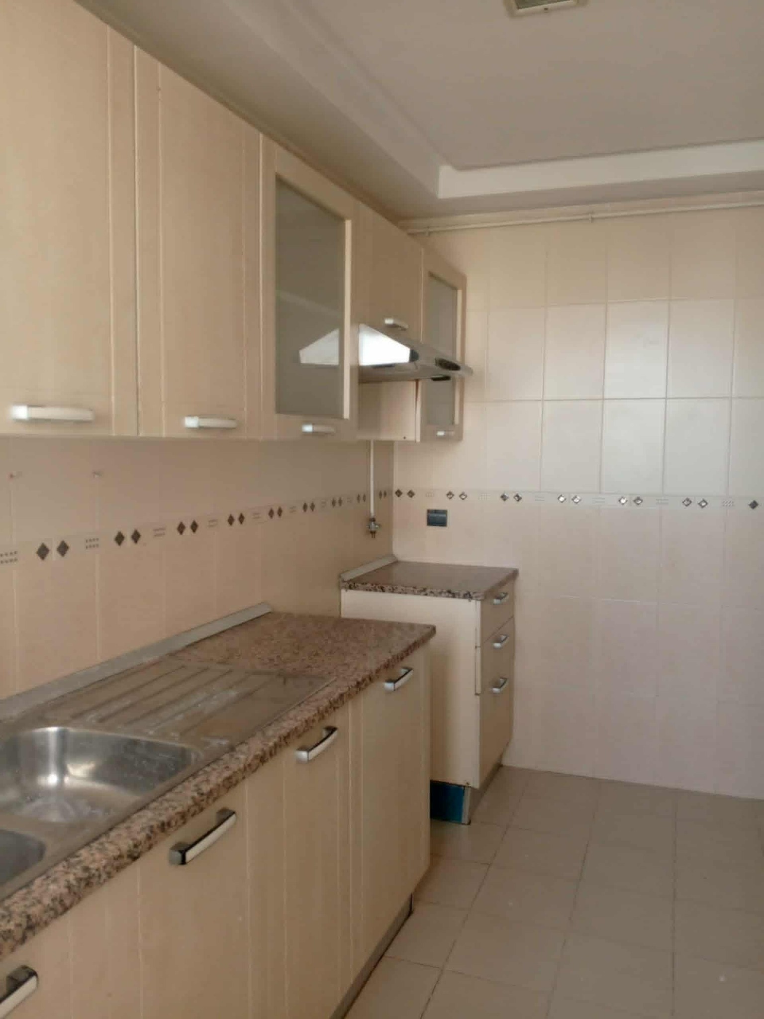 Mannouba La Mannouba Vente Appart. 3 pices S2 sans vis a vis pas loin d souk jomaa