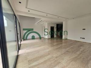 La Soukra Chotrana 1 Vente Maisons Un triplex en s5 avec piscine  la ref277a