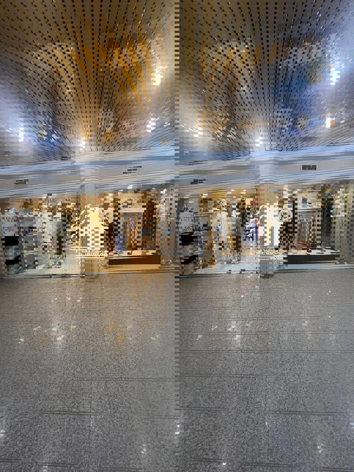 Ariana Ville El Menzah 6 Vente Autre Fond de commerce menzah 6