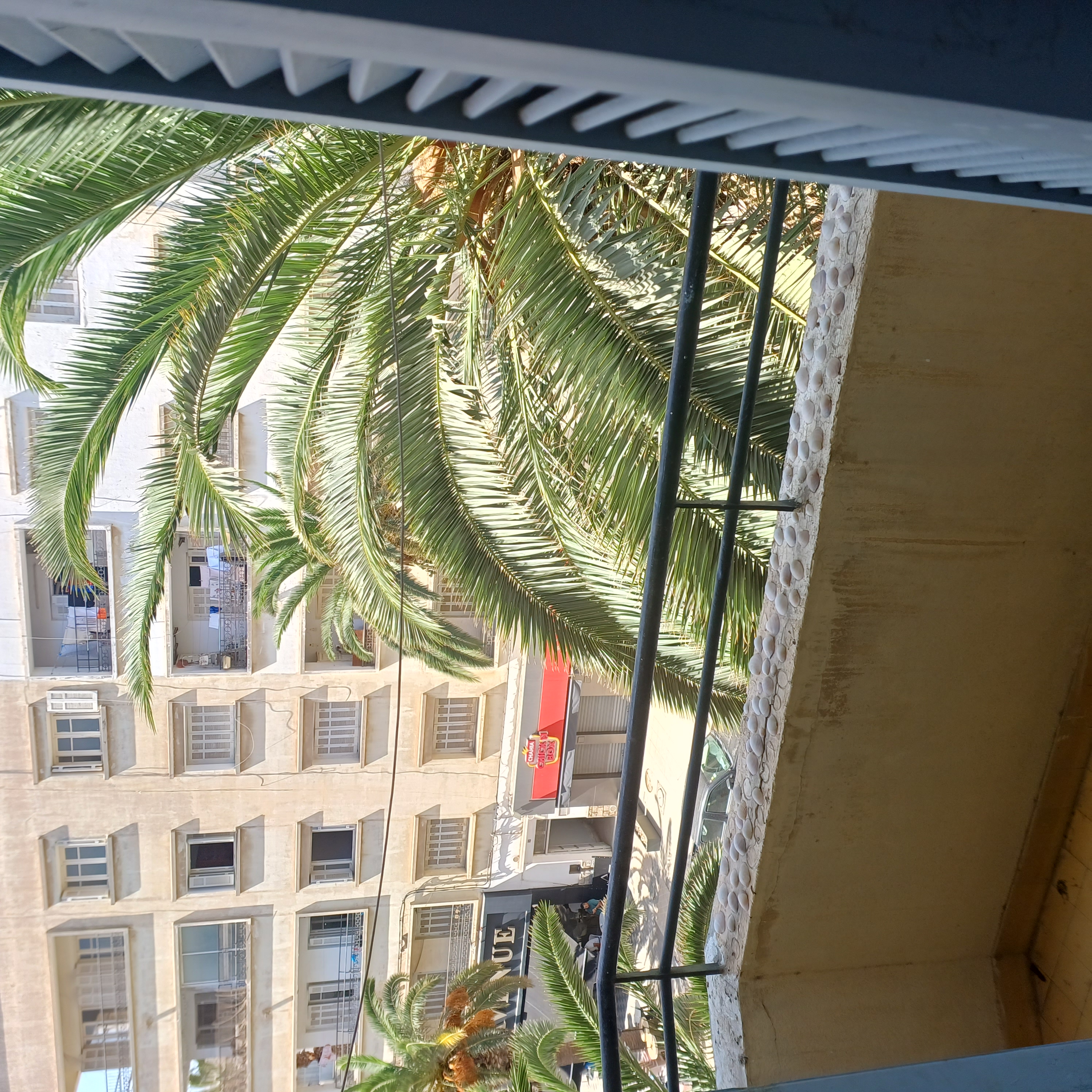 Sfax Ville Sfax Vente Appart. 3 pices Appartement sur l'avenue hb sfax