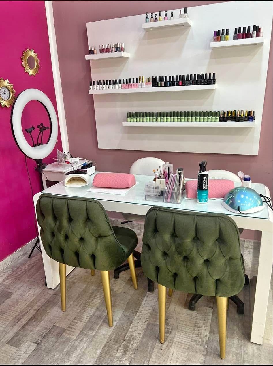 Raoued&nbsp;Ariana Essoughra&nbsp;Vente&nbsp;Surfaces&nbsp;Salon desth�tique  ariana soghra