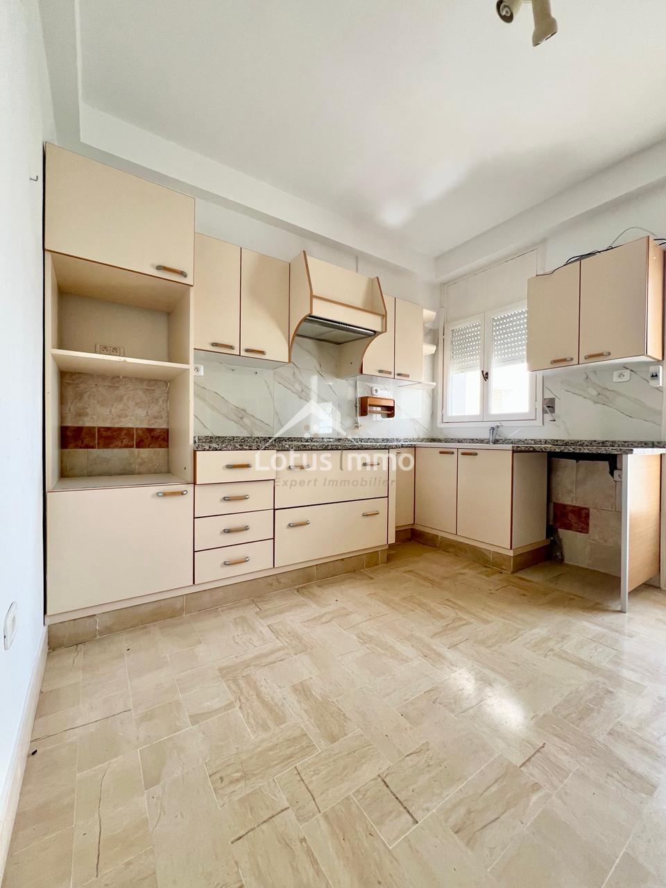 Ariana Ville Cite Ennasr 1 Vente Appart. 5 pices+ Appartement s4  ennasr 1