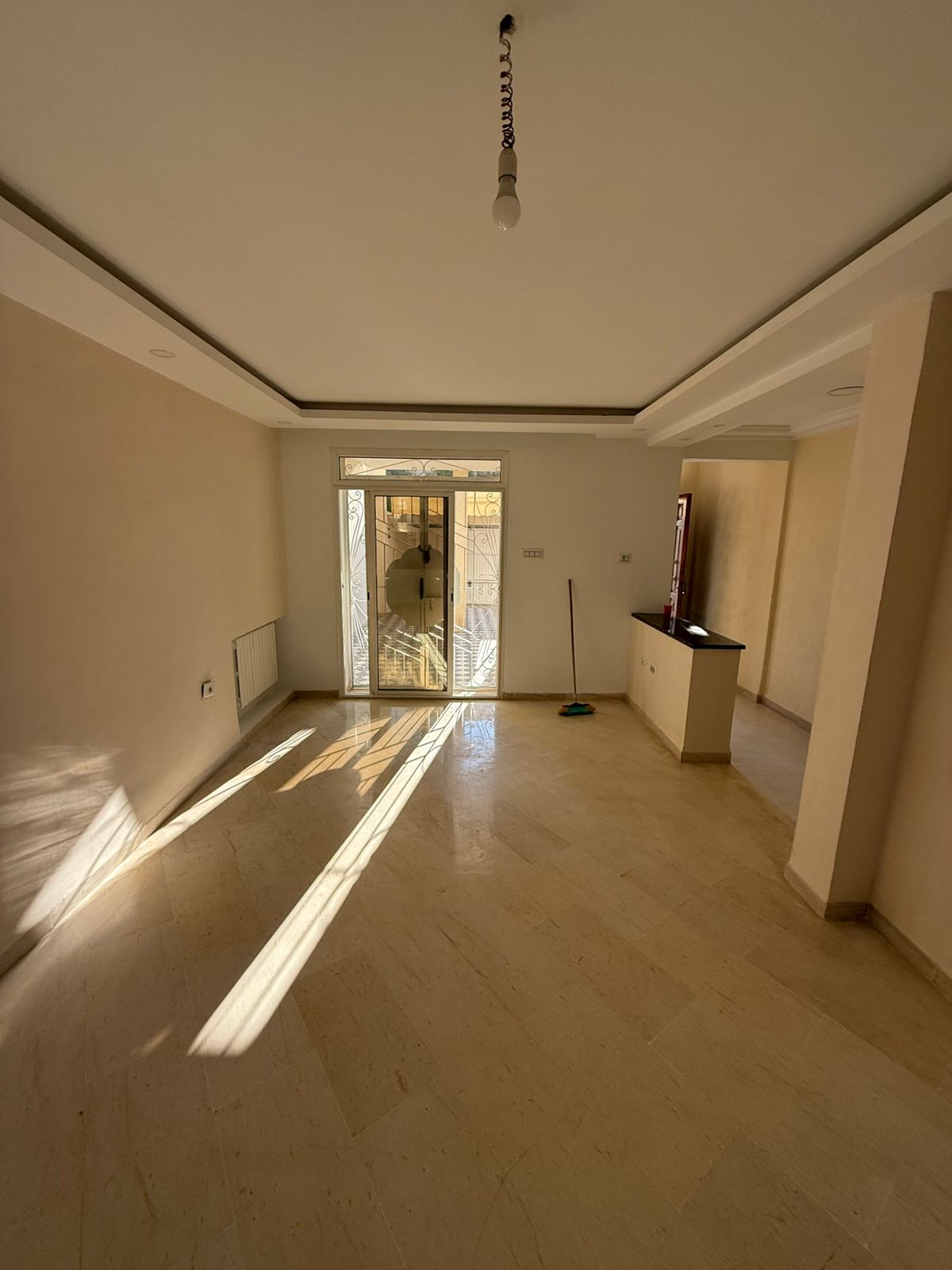 Ariana Ville El Menzah 5 Location Appart. 4 pices Rez de chausse d'une villa s 3 menzah 5