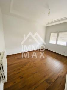 Ariana Ville&nbsp;El Menzah 6&nbsp;Vente&nbsp;Maisons&nbsp;A  un triplex a menzah 6 ref67a