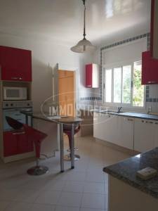 La Marsa&nbsp;Marsa Ennassim&nbsp;Vente&nbsp;Maisons&nbsp;Superbe villa s5 avec piscine   ref399a