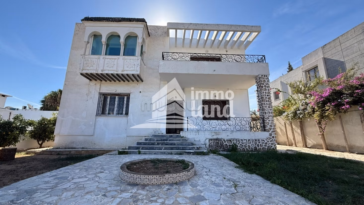 El Menzah&nbsp;El Menzah 4&nbsp;Vente&nbsp;Maisons&nbsp;Villa de 598 m2 � el menzah 4