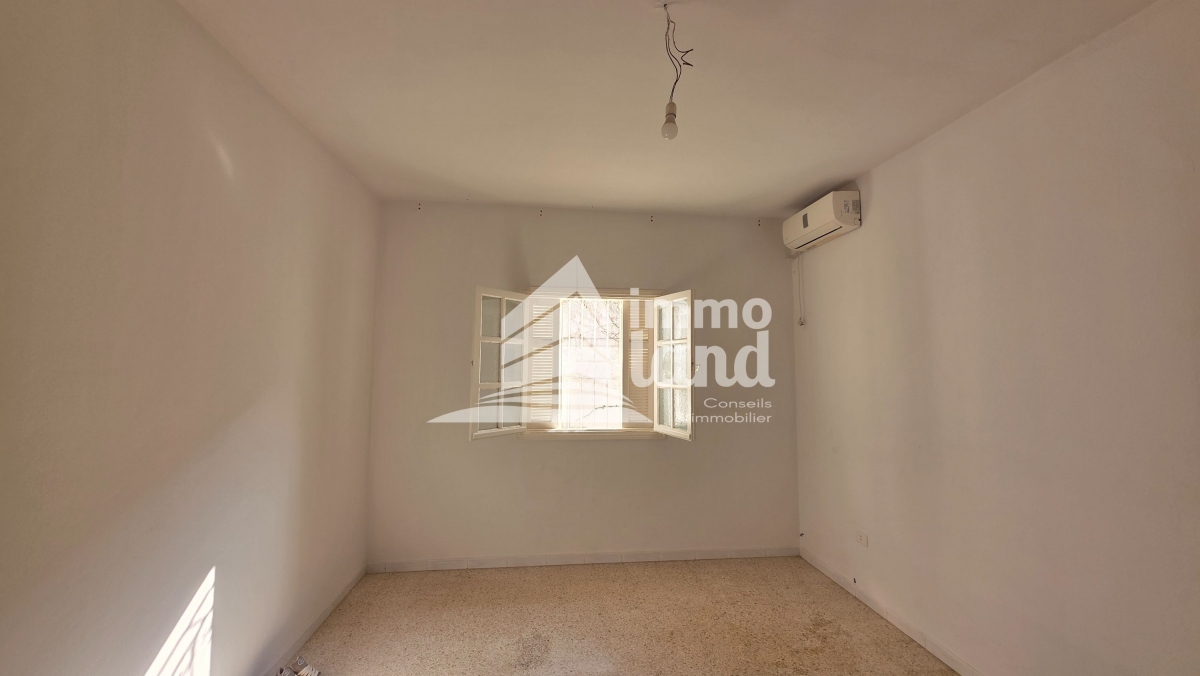 La Soukra&nbsp;Mosque Erraoudha&nbsp;Vente&nbsp;Appart. 3 pi�ces&nbsp;Maison s3 � la soukra