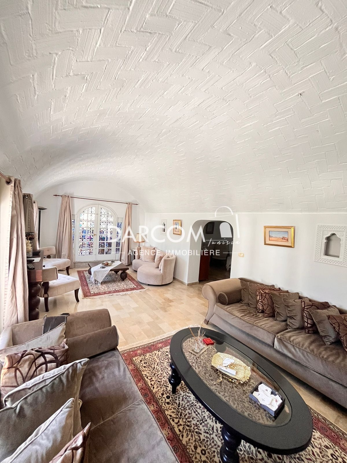 La Soukra&nbsp;Chotrana 2&nbsp;Vente&nbsp;Maisons&nbsp;Opportunit� villa avec piscine