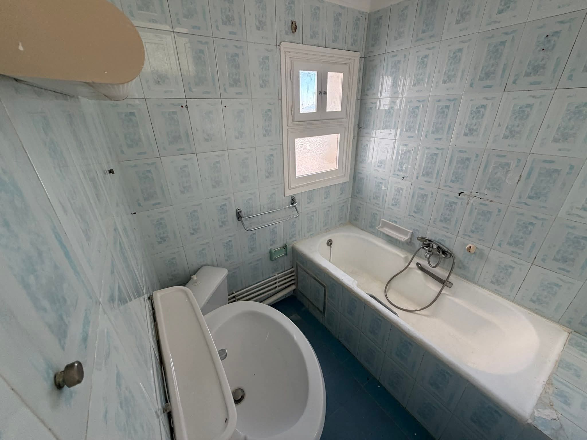 Ariana Ville&nbsp;Cite Ennasr 2&nbsp;Vente&nbsp;Appart. 4 pi�ces&nbsp;S3 320 md ennasr 2