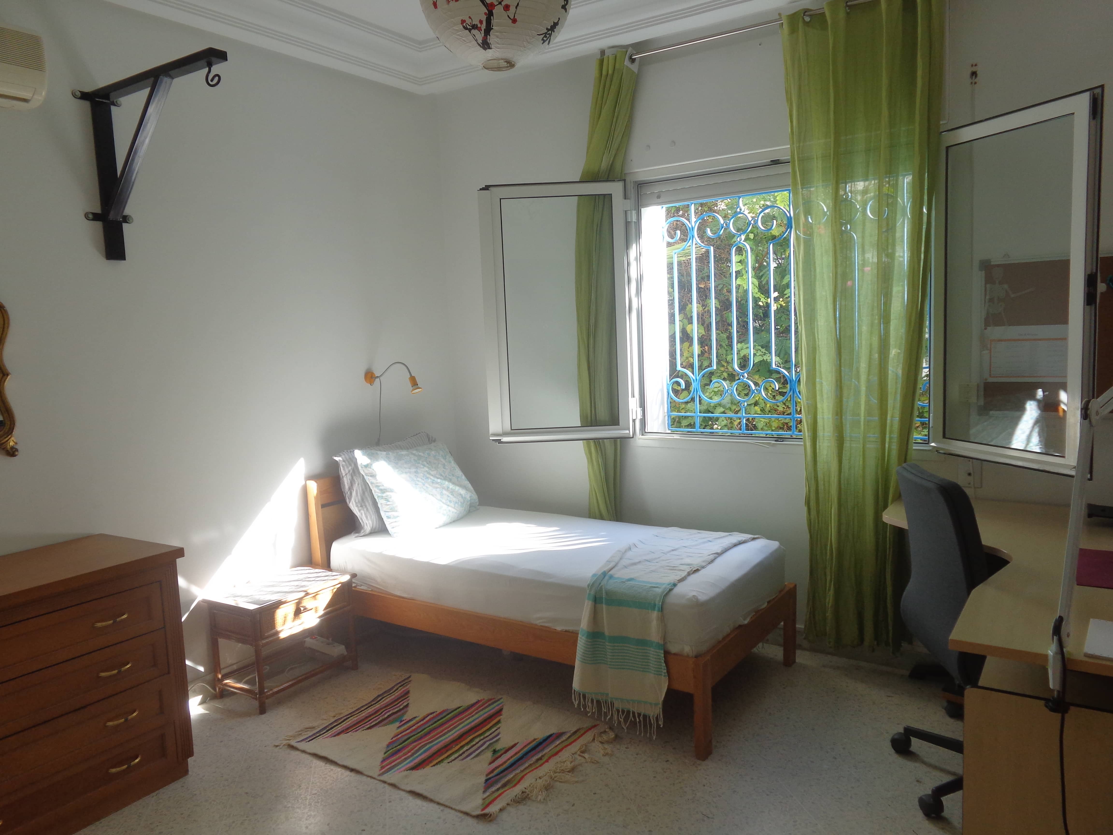 Ariana Ville&nbsp;Cite Ennasr 2&nbsp;Vente&nbsp;Appart. 5 pi�ces+&nbsp;S3 perle rare 5min ren� descartes