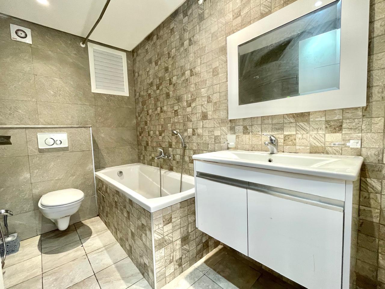 Ain Zaghouan&nbsp;Jardins de Carthage&nbsp;Vente&nbsp;Appart. 5 pi�ces+&nbsp;Appartement s4 aux jardins de carthage