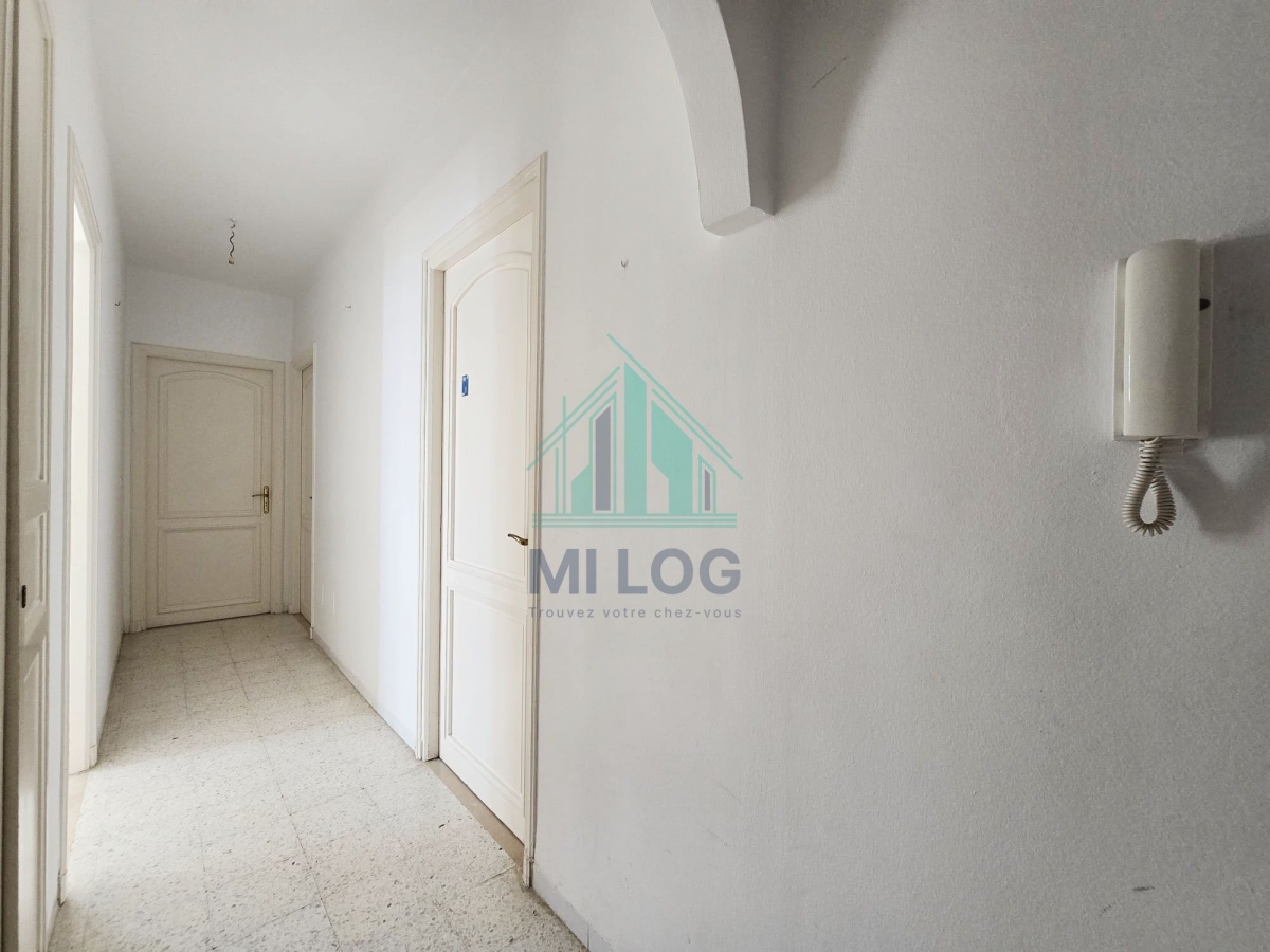 Ariana Ville&nbsp;Cite Ennasr 2&nbsp;Vente&nbsp;Appart. 4 pi�ces&nbsp;S4 � ennacer 2